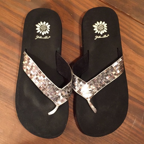 yellow box flip flops size 12